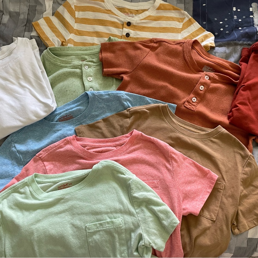 9 shirts boy size 8 Cat & Jack Multicolor Short Sleeve Tees